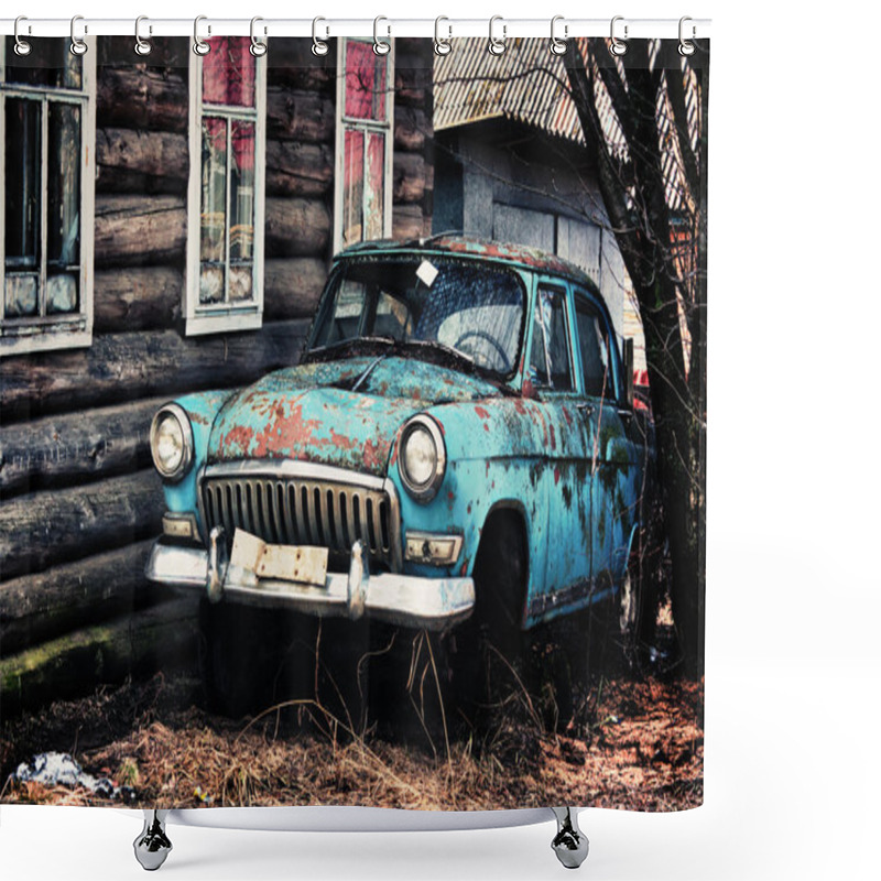 Personality  Old Rusty Car. Shower Curtains