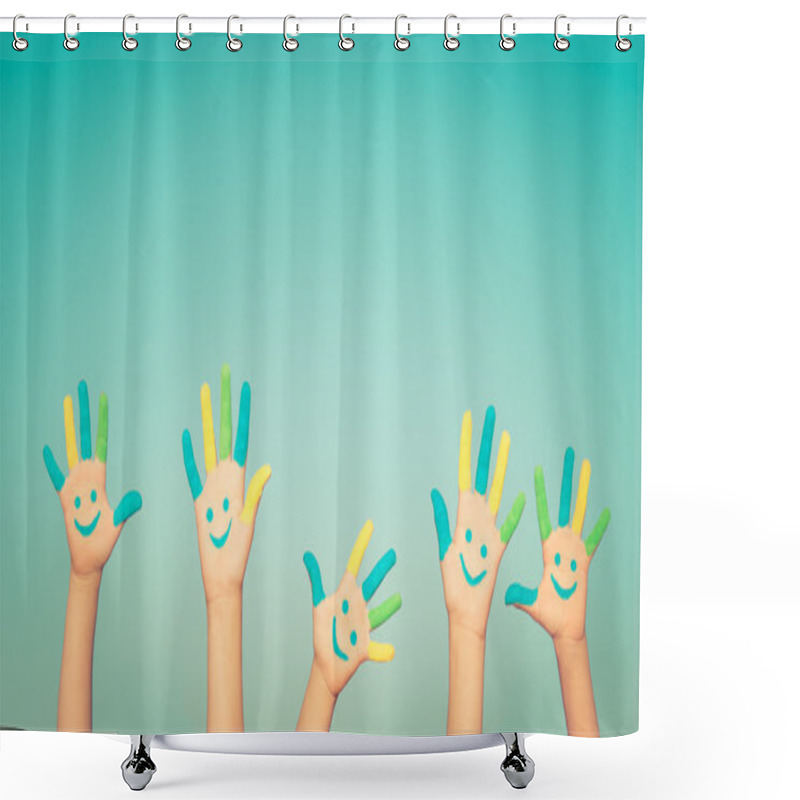 Personality  Smiley Hands On Hands Shower Curtains