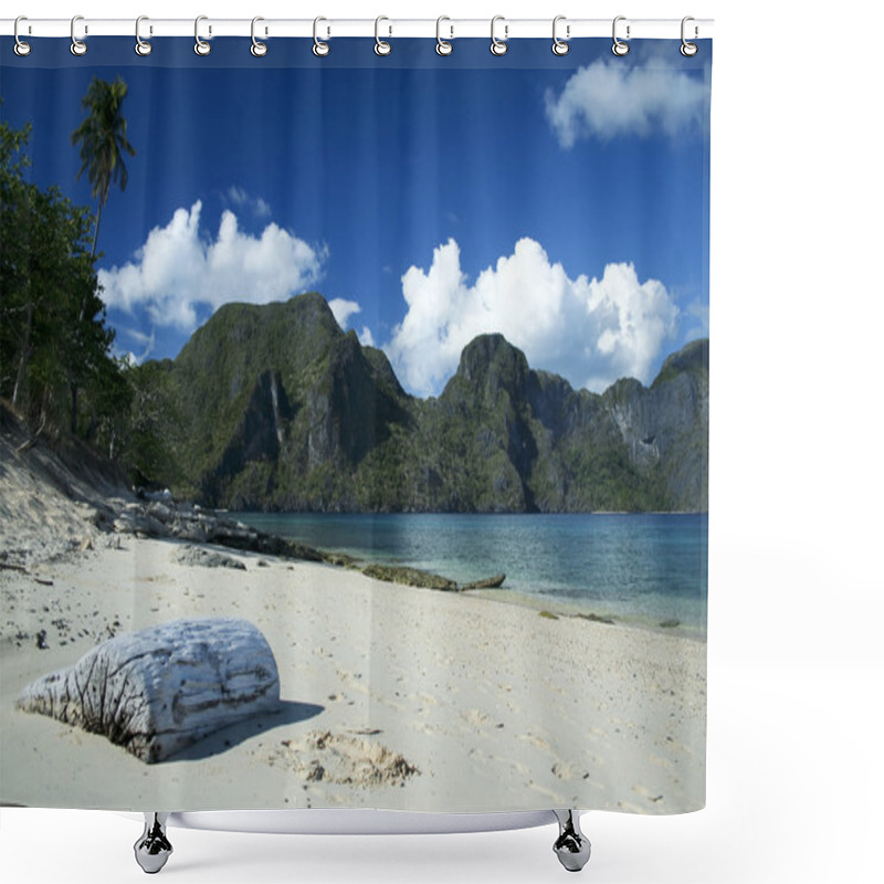 Personality  El Nido Shower Curtains