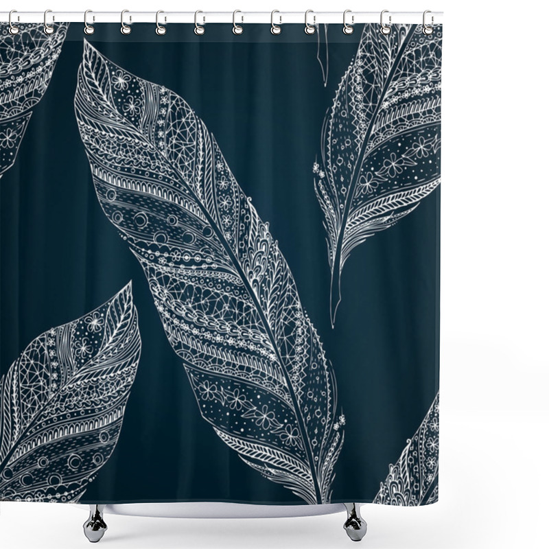 Personality  Seamless Pattern With Doodle Feathers. Shower Curtains