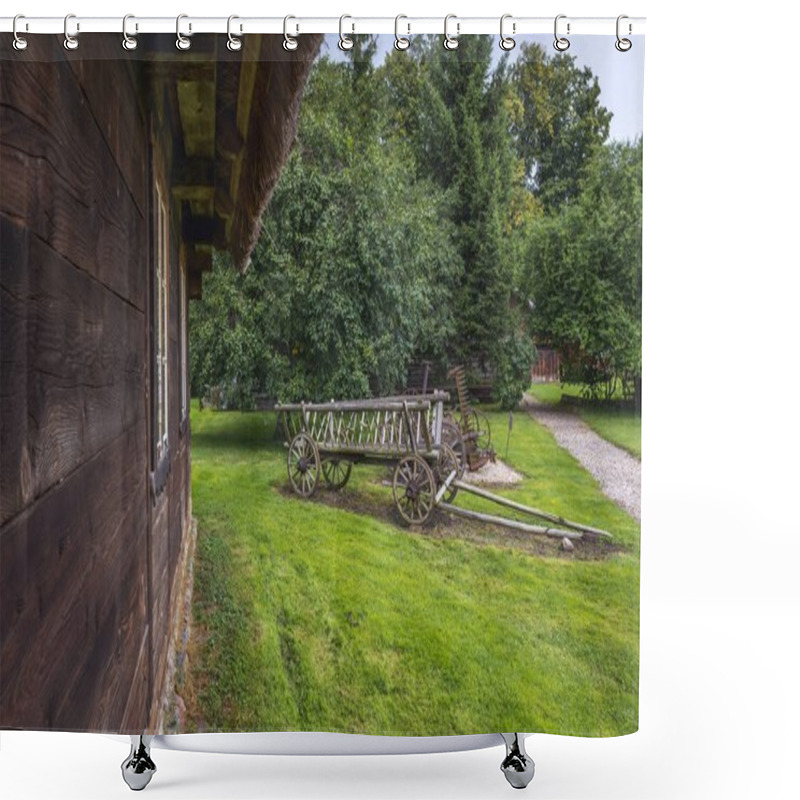 Personality  Old Hay Wagon Shower Curtains