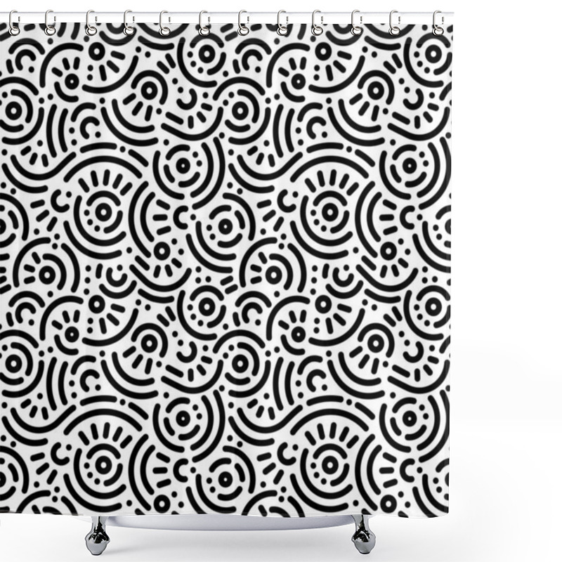 Personality  Seamless Black And White Geometric Pattern. Hipster Memphis Style. Shower Curtains