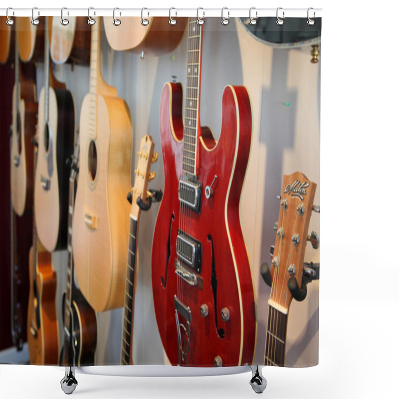 Personality  Guitar Shower Curtains