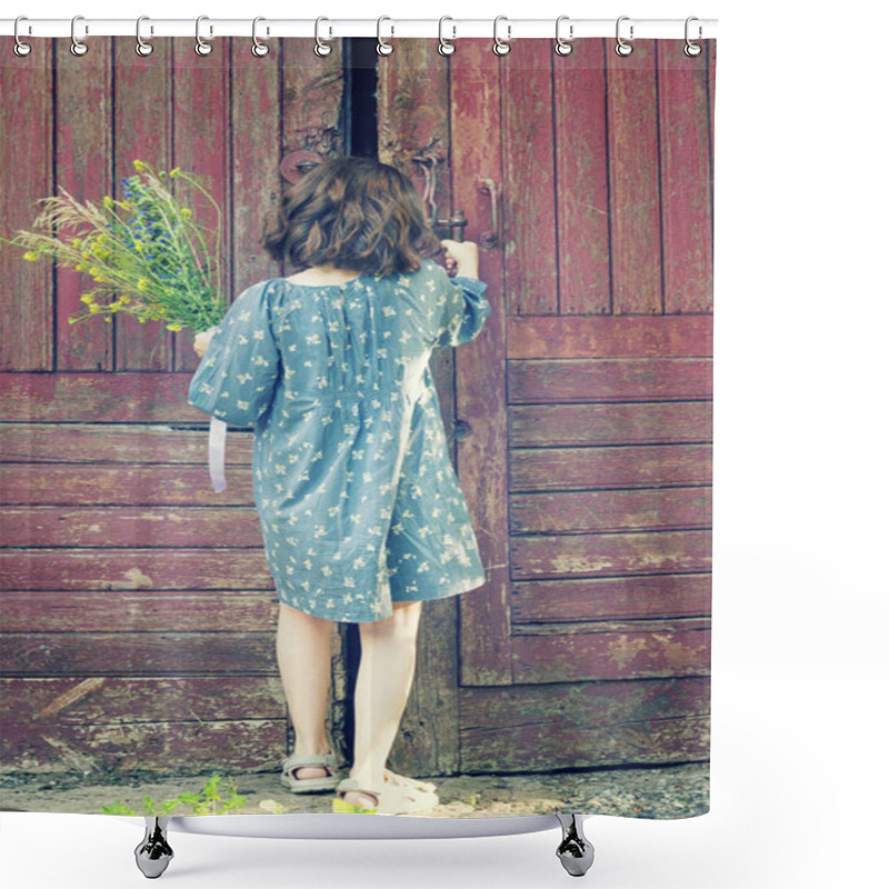 Personality  A Little Girl Looks In At The Old Big Door Of The Ruined Building Shower Curtains