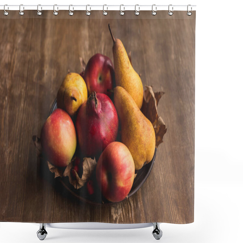 Personality  Ripe Autumn Fruits On Table Shower Curtains