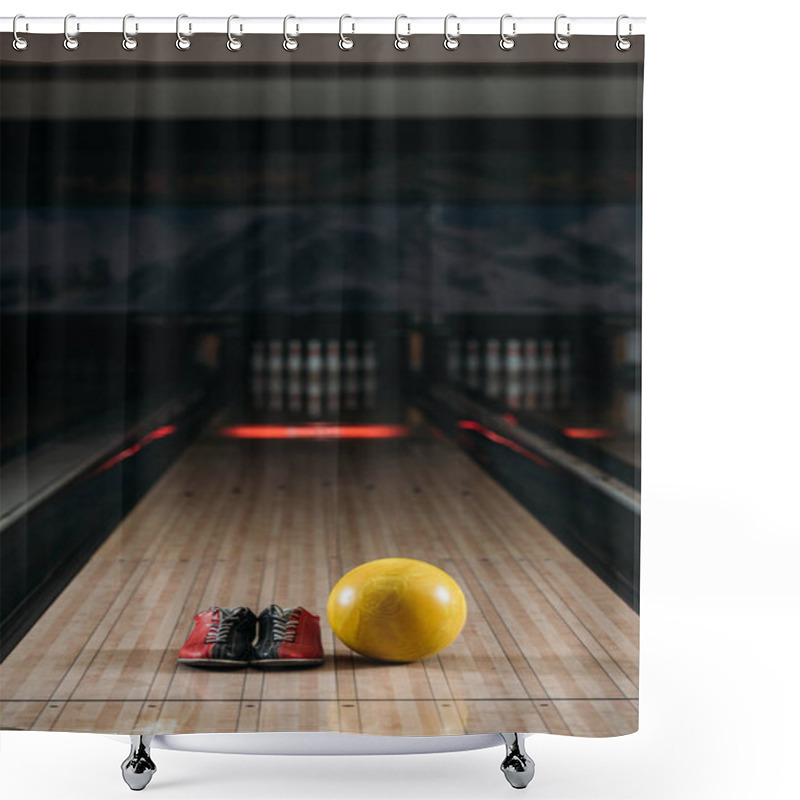 Personality  Yellow Bowling Ball With Rental Shoes On Alley At Club Shower Curtains