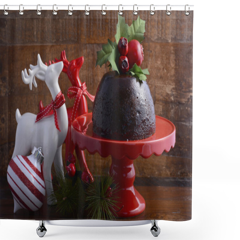 Personality  Traditional Christmas Plum Pudding Shower Curtains