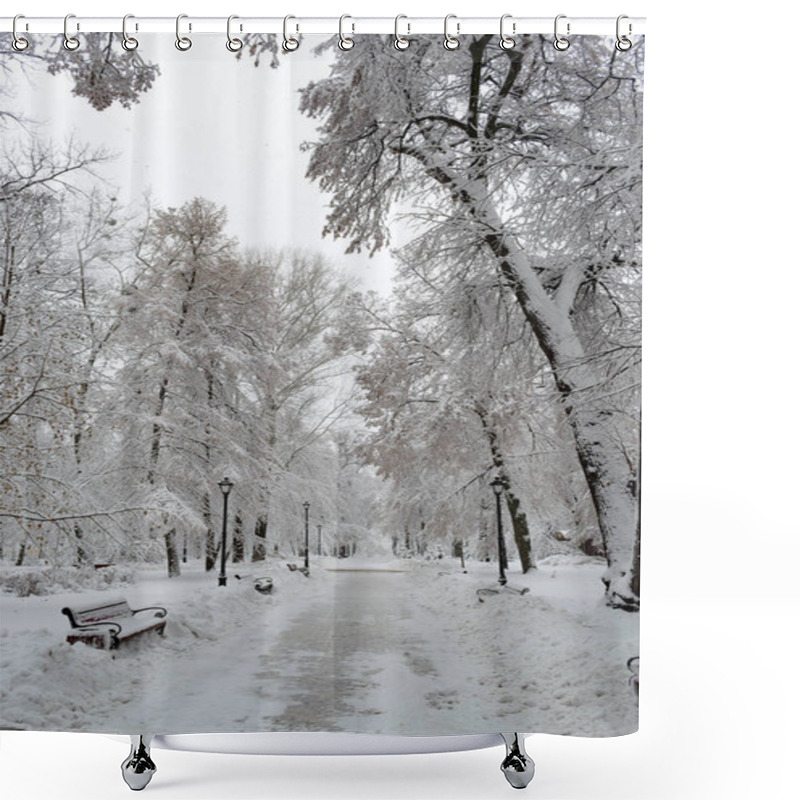 Personality  Public Park Covered With Thick Layer Of Fresh Snow In Winter Shower Curtains