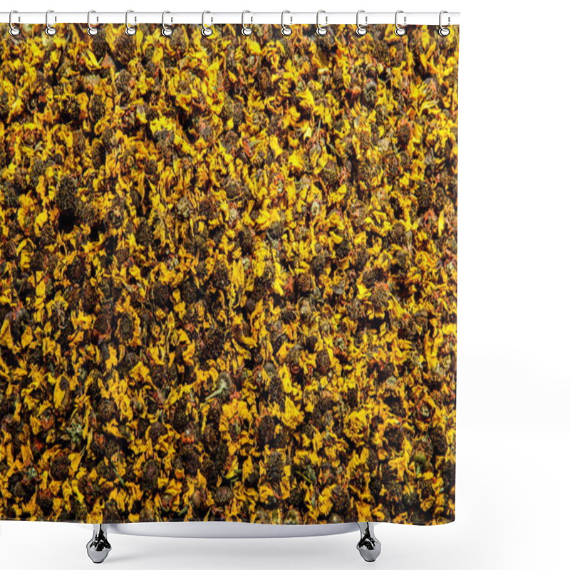 Personality  Health Tea Medicine - Kunlun Snow Daisy Shower Curtains