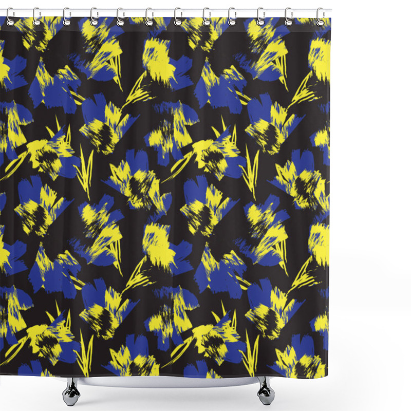 Personality  Abstract Brush Strokes Seamless Pattern Shower Curtains