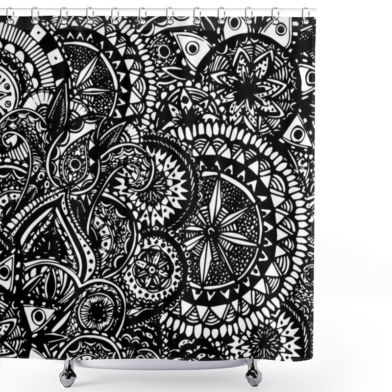 Personality  Black And White Ornate Hand Drawn Doodles Shower Curtains