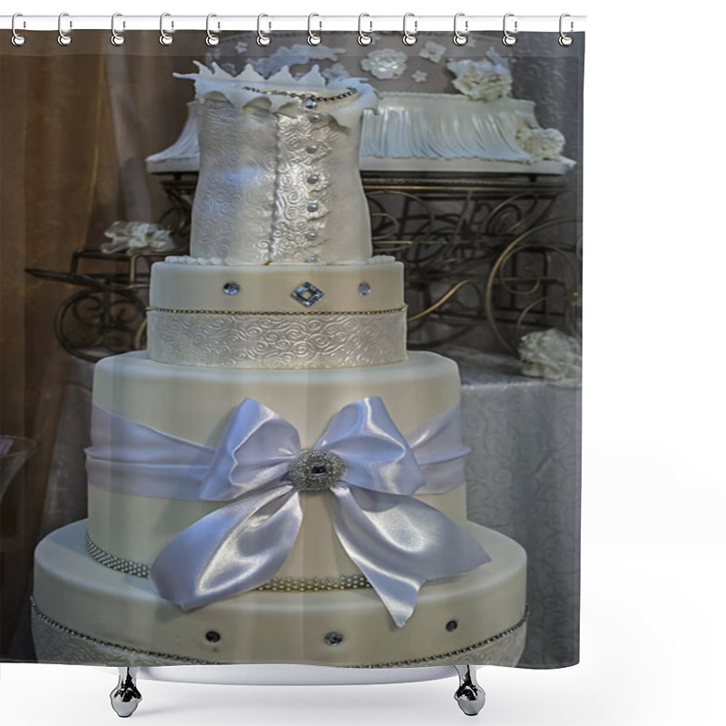 Personality  Wedding Cake Specially Decorated.Detail 13 Shower Curtains