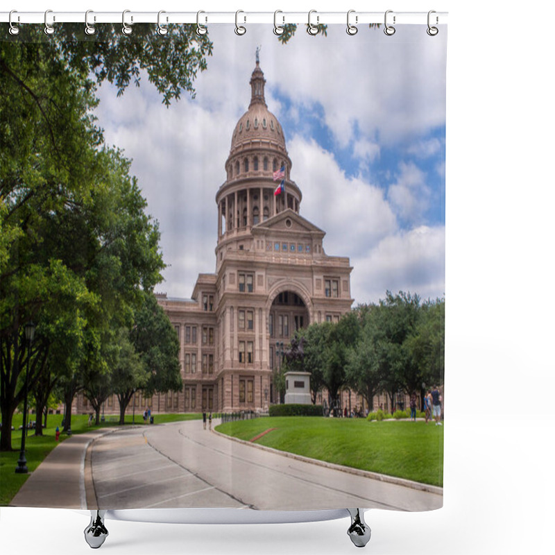 Personality  Bask In The Rich History And Patriotic Pride Of The Lone Star State With This Stunning Stock Photo Of The Texas State Capitol Building. Against The Backdrop Of A Sunny Summer Day, The American And Texan Flags Wave Proudly In The Breeze, Evoking A Sen Shower Curtains