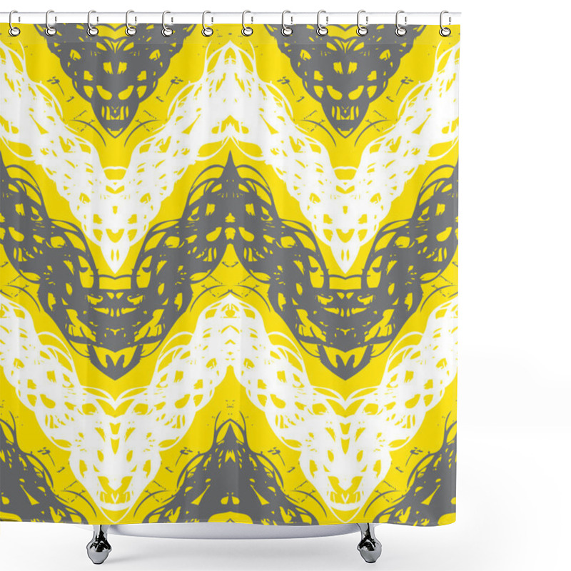 Personality  Hand Drawn Pattern With Brushed Zigzag Line. Shower Curtains