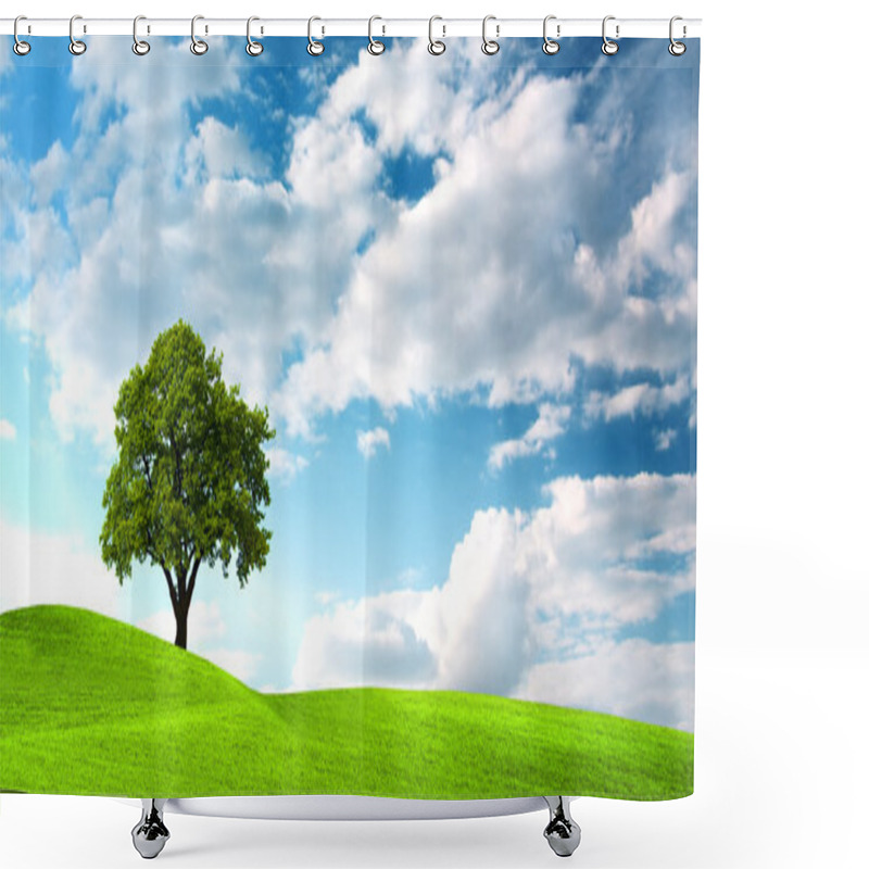 Personality  Oak Tree On Green Field Shower Curtains