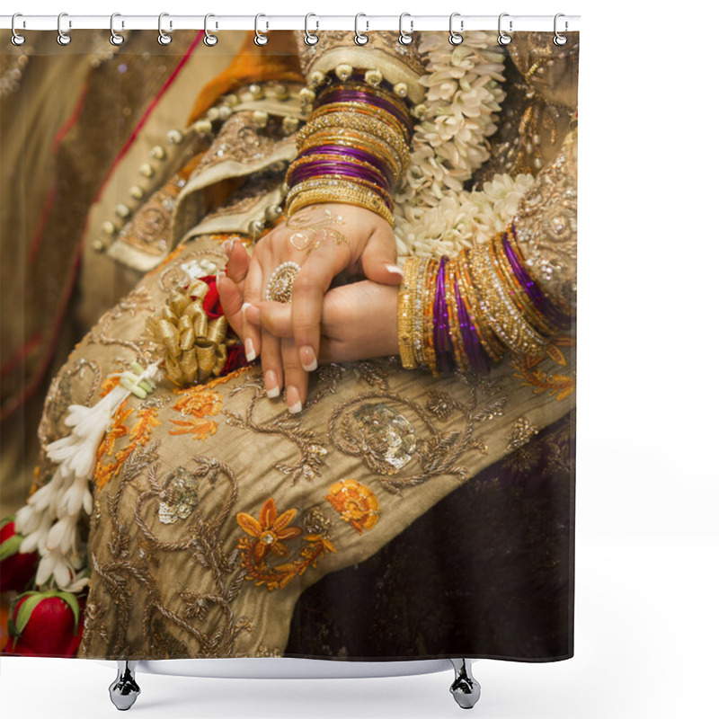 Personality  Golden Indian Bride Shower Curtains