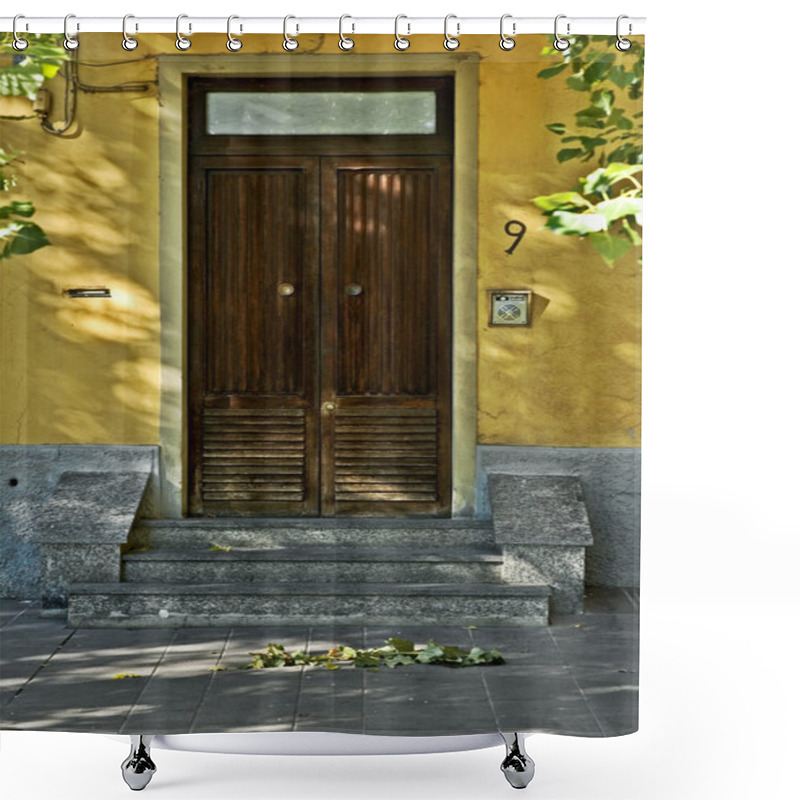 Personality  Italian Door Shower Curtains