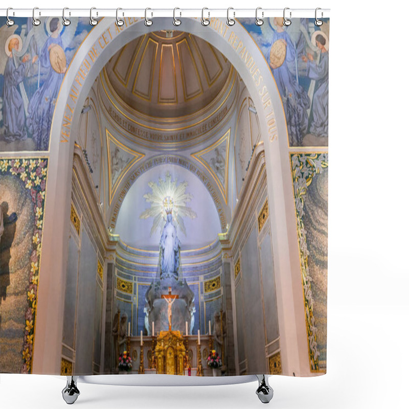 Personality  Chapel Of Our Lady Of The Miraculous Medal, Paris, France Shower Curtains