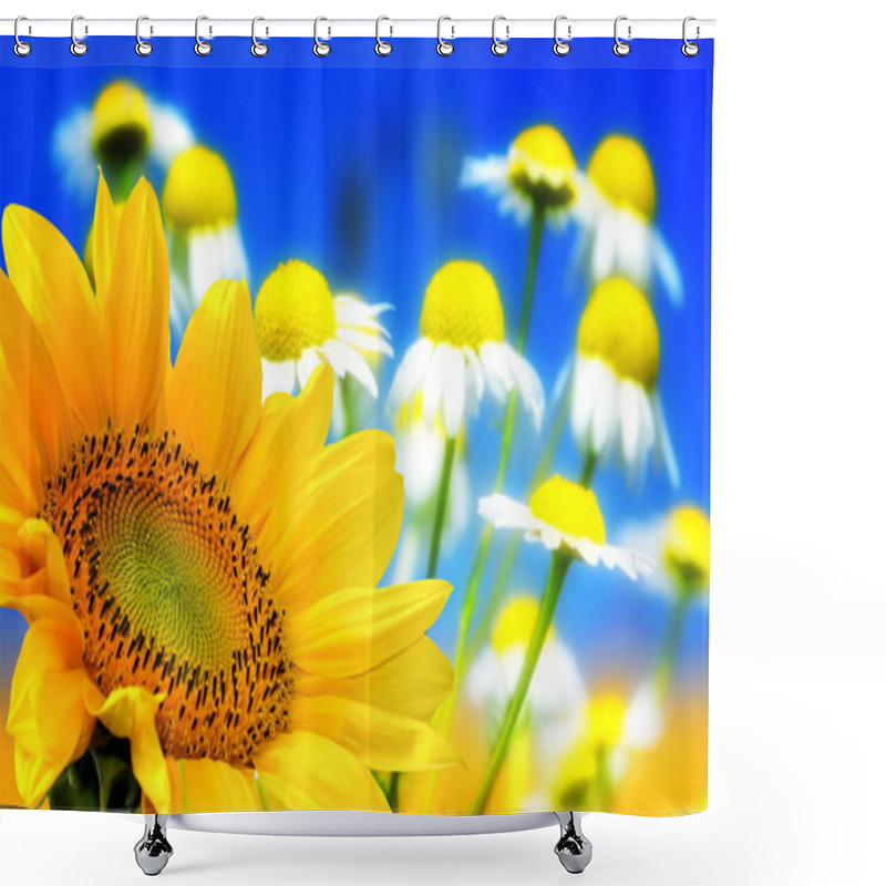 Personality  Flower Backgrounds Shower Curtains