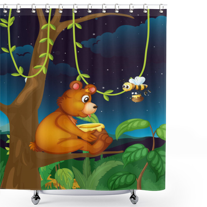 Personality  A Bear And A Bee Shower Curtains