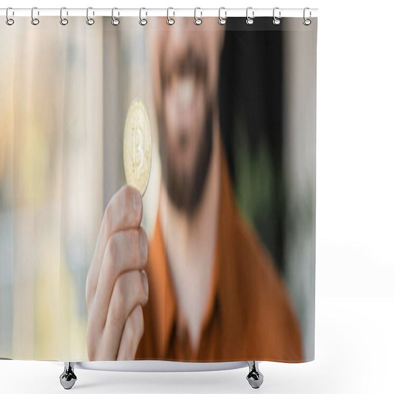 Personality  KYIV, UKRAINE - OCTOBER 18, 2022: Selective Focus Of Golden Bitcoin In Hand Of Cropped Bearded Businessman Smiling On Blurred Background In Office, Banner Shower Curtains