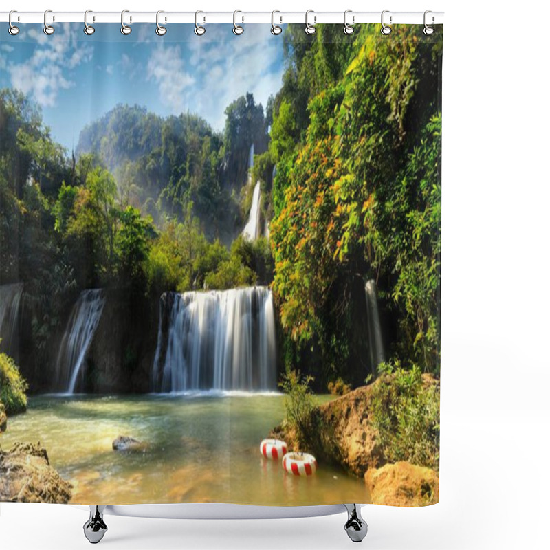 Personality  The Thi Lo Su Waterfall Shower Curtains