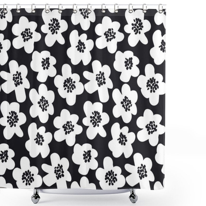 Personality  Black And White Summer Floral Vector Illustration In Retro 60s S Shower Curtains