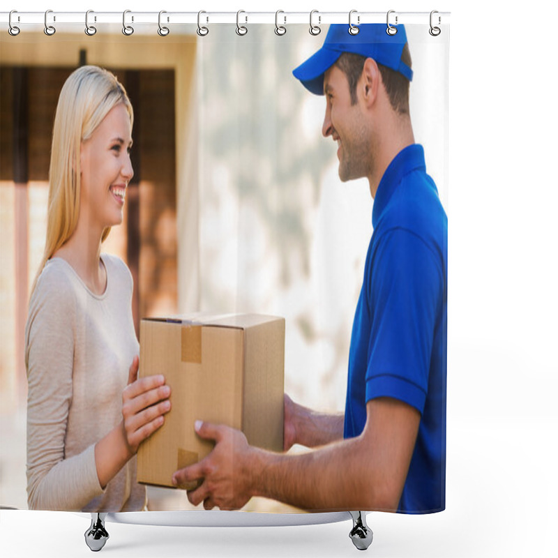 Personality  Delivery Man Giving A Cardboard Box To Woman Shower Curtains