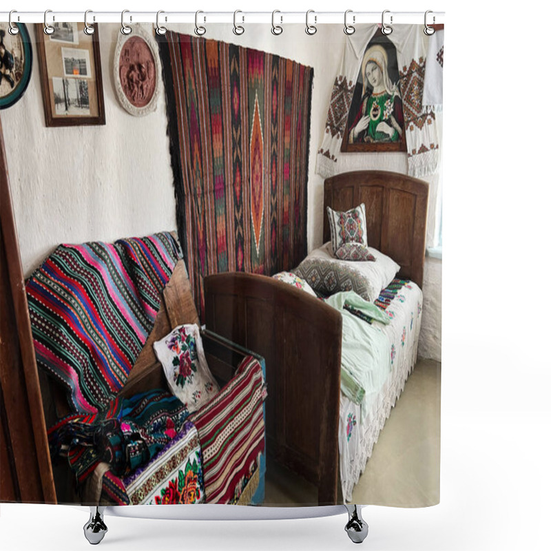 Personality  Velykyi Khodachkiv, Ukraine - February 18, 2025: Traditional Cultural Room Featuring Handwoven Textiles, Rustic Decor, And Wooden Furnishings Shower Curtains