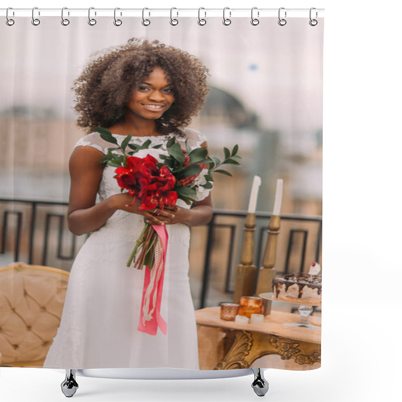 Personality  African Bride Cheerfully Smiling With Bouquet Of Red Flowers In Hands Shower Curtains