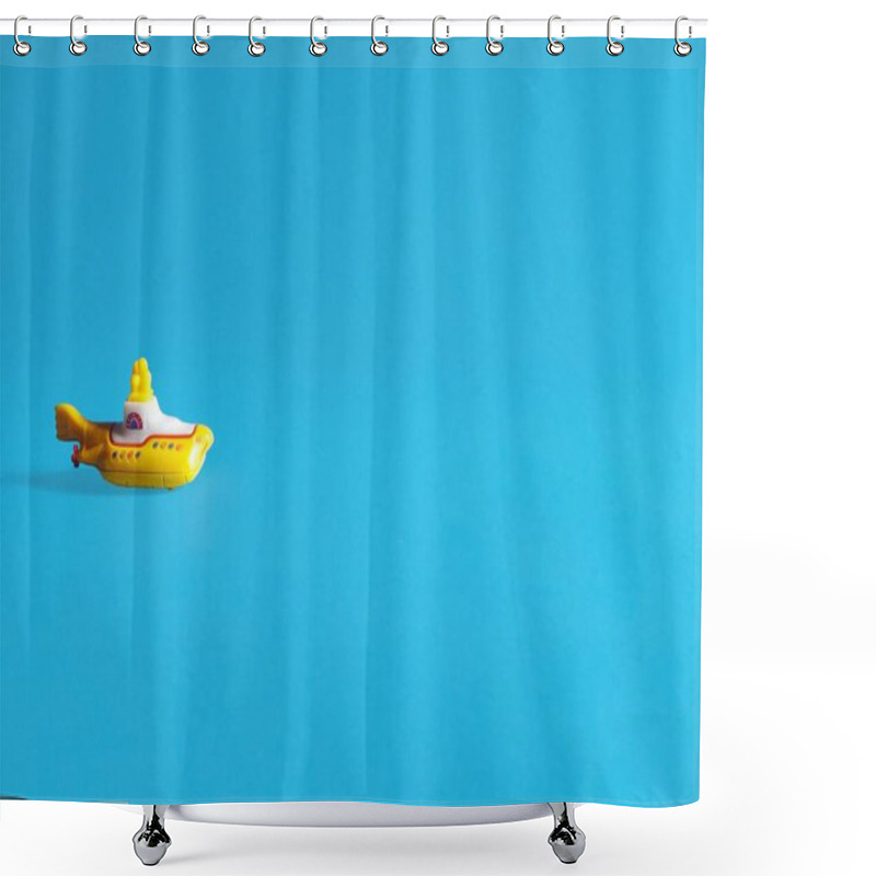 Personality  A Vibrant Yellow Toy Submarine On A Bright Blue Background. Shower Curtains