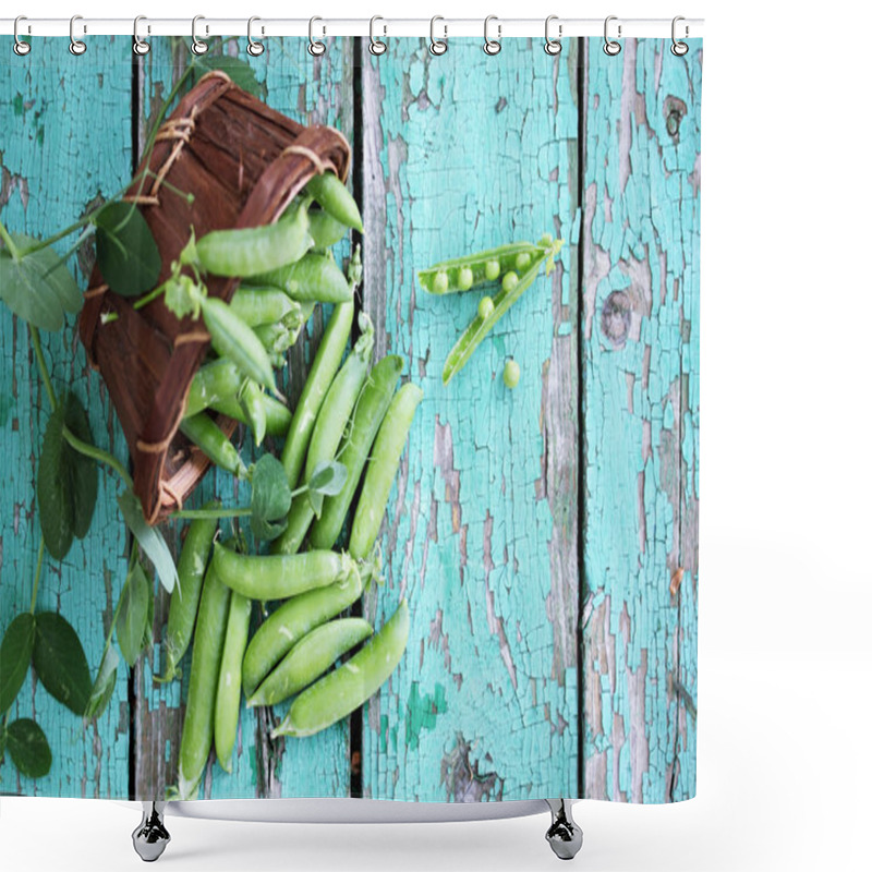 Personality  Scattered Peas, Top View Shower Curtains