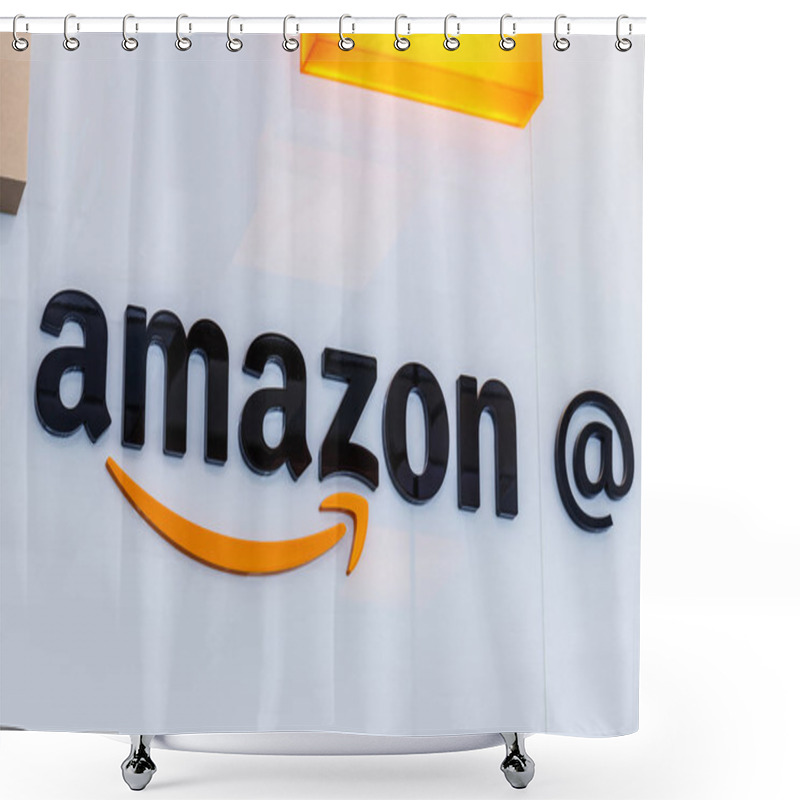 Personality  Lafayette - Circa February 2018: Amazon Store At Purdue. A Brick-and-mortar Store Customers Can Receive Products From Amazon.com I Shower Curtains