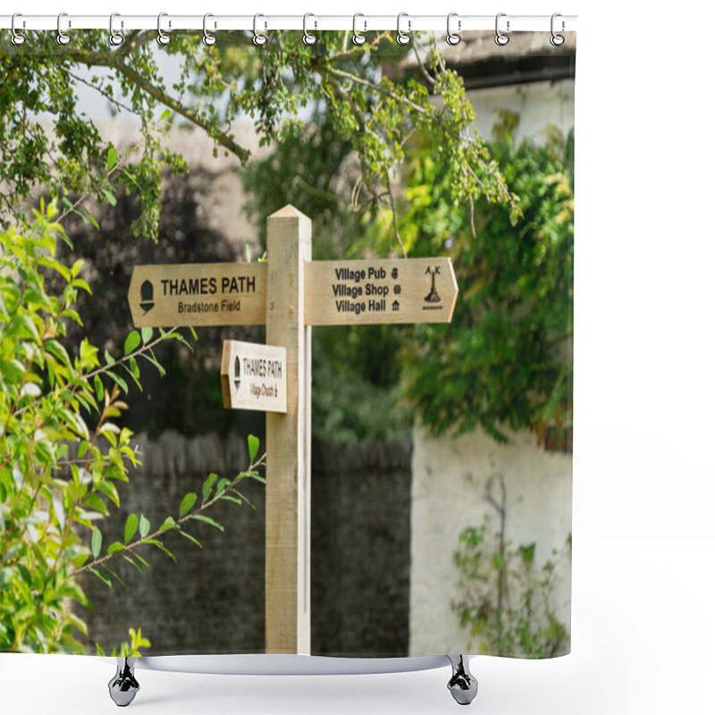 Personality  Wooden Signpost Thames Path Shower Curtains