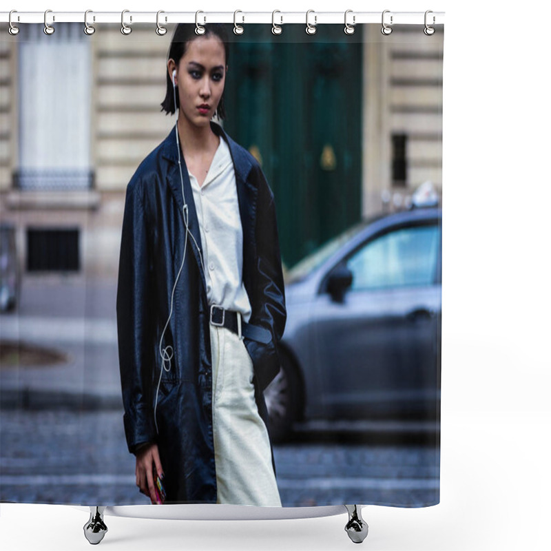 Personality  Street Style, Fall Winter 2019, Paris Fashion Week, France - 02  Shower Curtains