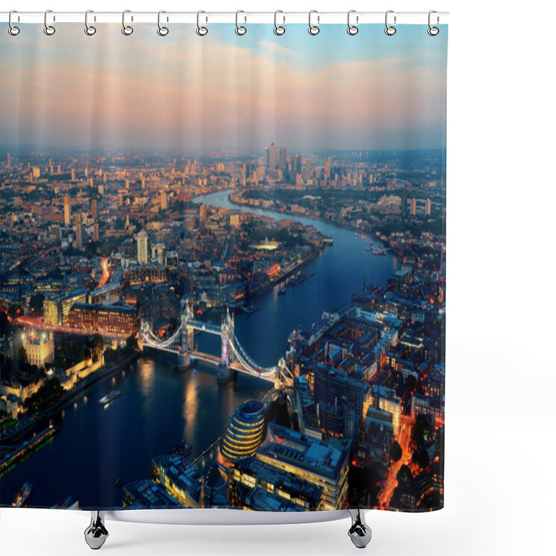 Personality  London Night Shower Curtains