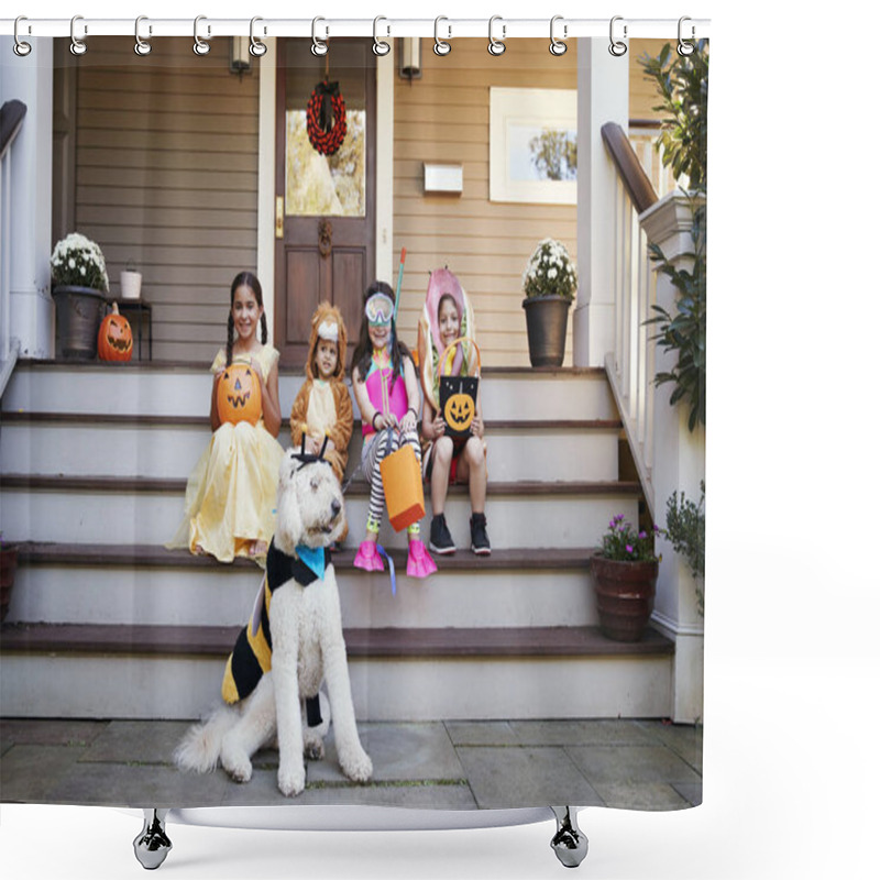 Personality  Children And Dog In Halloween Costumes For Trick Or Treating Shower Curtains