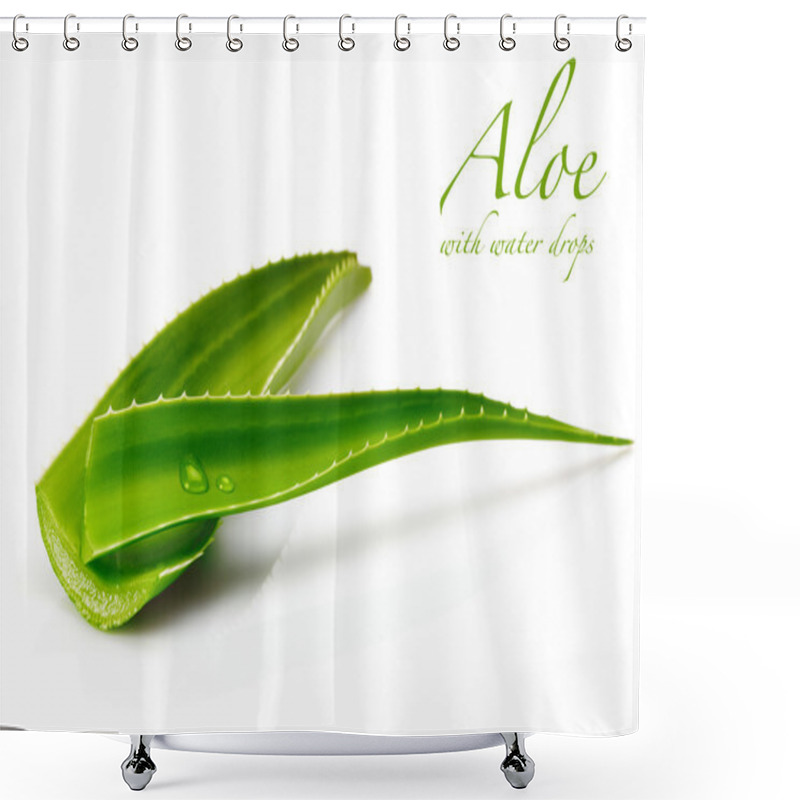 Personality  Aloe With Water Drops Shower Curtains