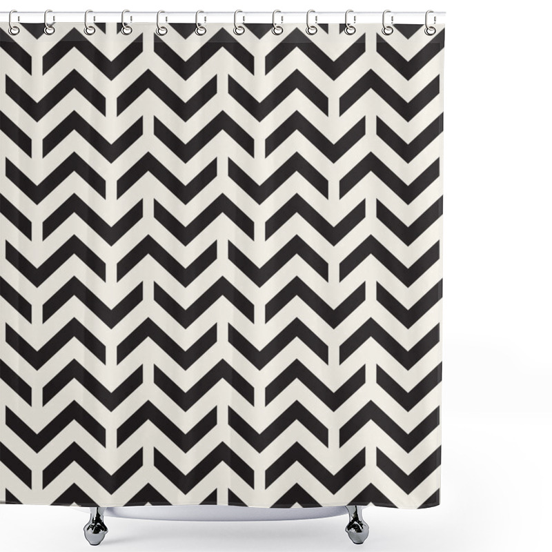 Personality  Vector Seamless Black And White Chevron ZigZag Lines Geometric Pattern Shower Curtains