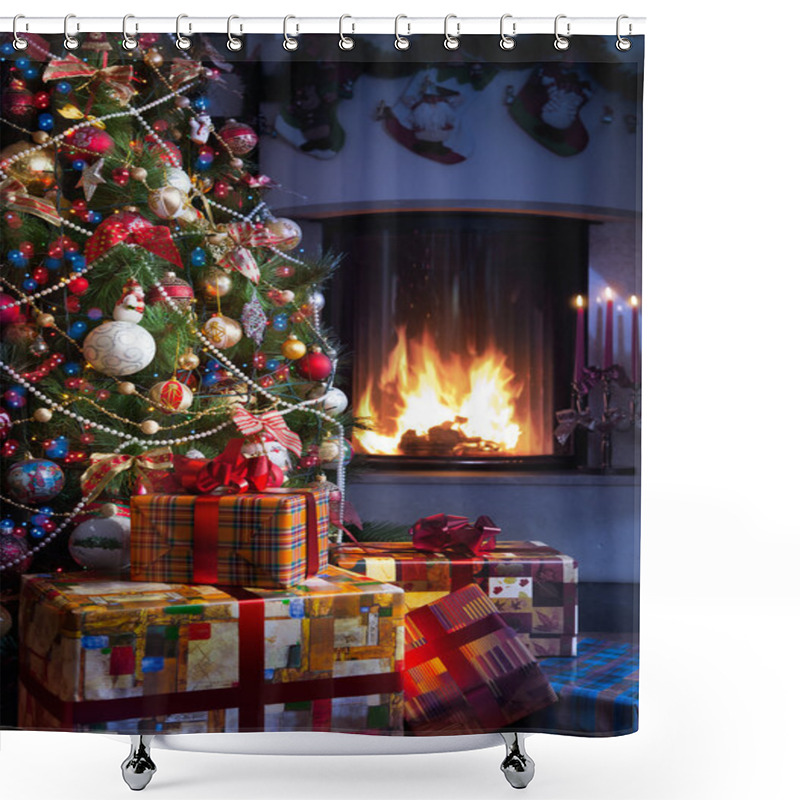 Personality  Christmas Tree And Christmas Gift Shower Curtains