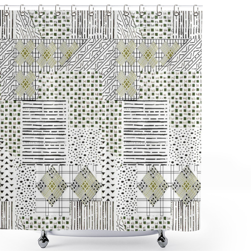 Personality  Graphical Seamless Pattern. Geometrical Texture. Ornate Seamless Border In Eastern Style. Shower Curtains