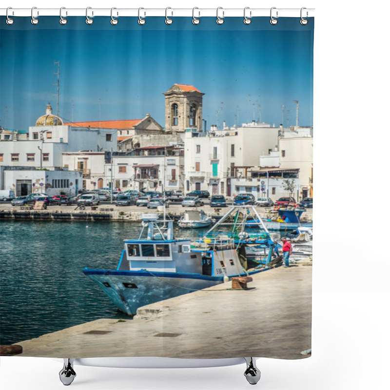 Personality  Mola Di Bari Shower Curtains