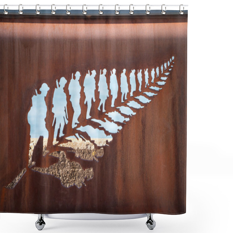 Personality  Iron Sculpture Fern Leaf Trained Soldiers Shower Curtains