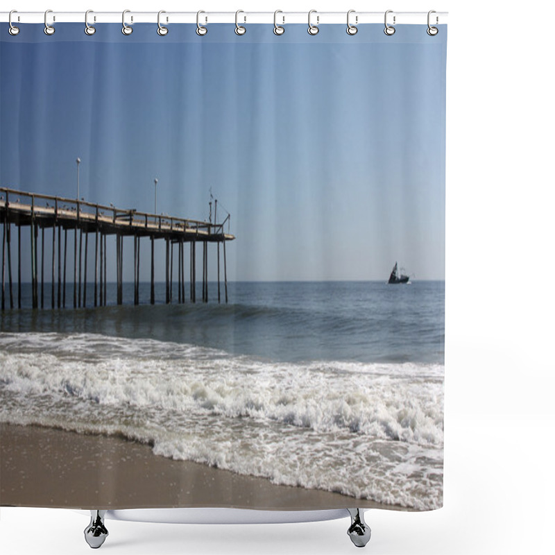 Personality  Ocean City Fishing Pier Shower Curtains