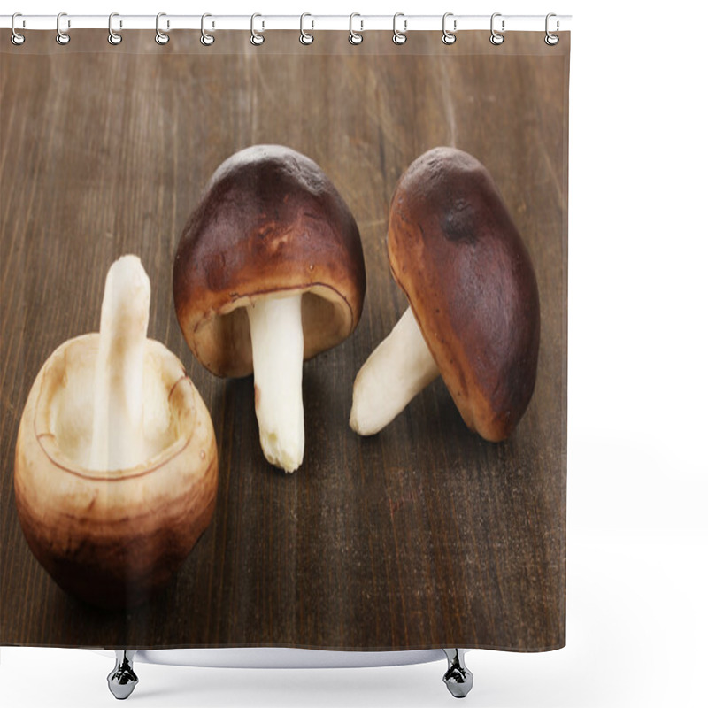 Personality  Fresh Mushrooms On Wooden Table Close-up Shower Curtains