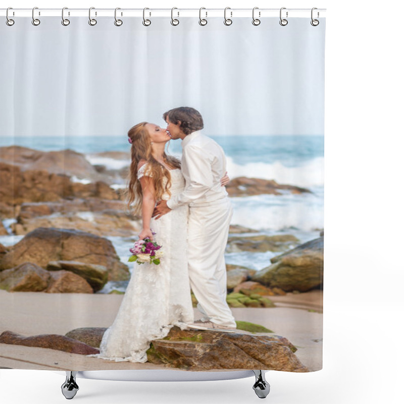 Personality  Bride And Groom On The Tropical Beach Shower Curtains