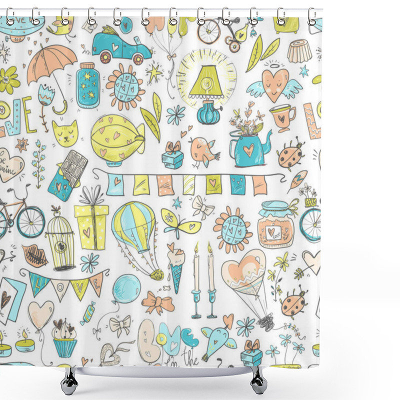 Personality  Cute Fall In Love Seamless Pattern Shower Curtains