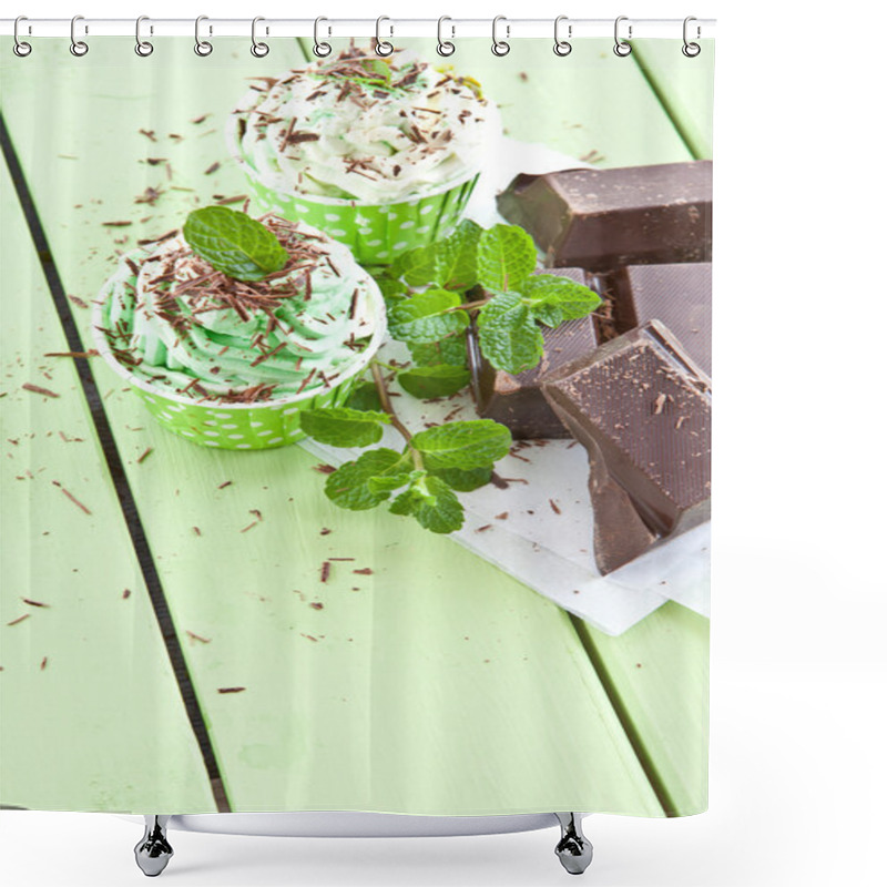 Personality  Frozen Yogurt With Mint Shower Curtains