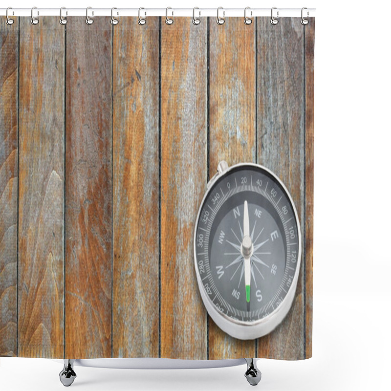 Personality  Compass Shower Curtains