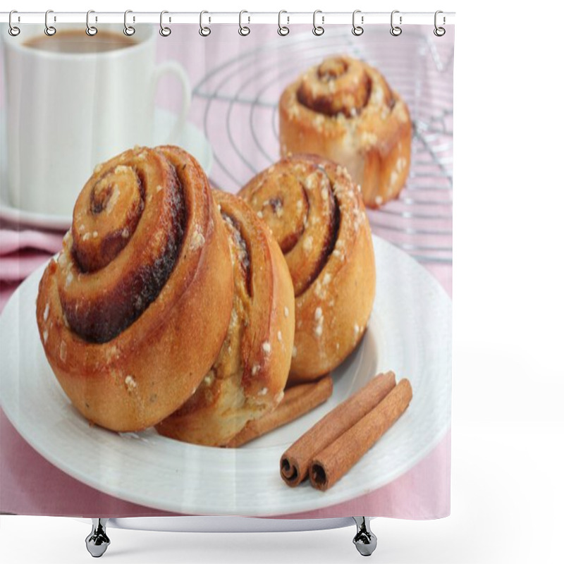 Personality  Cinnamon Rolls Shower Curtains